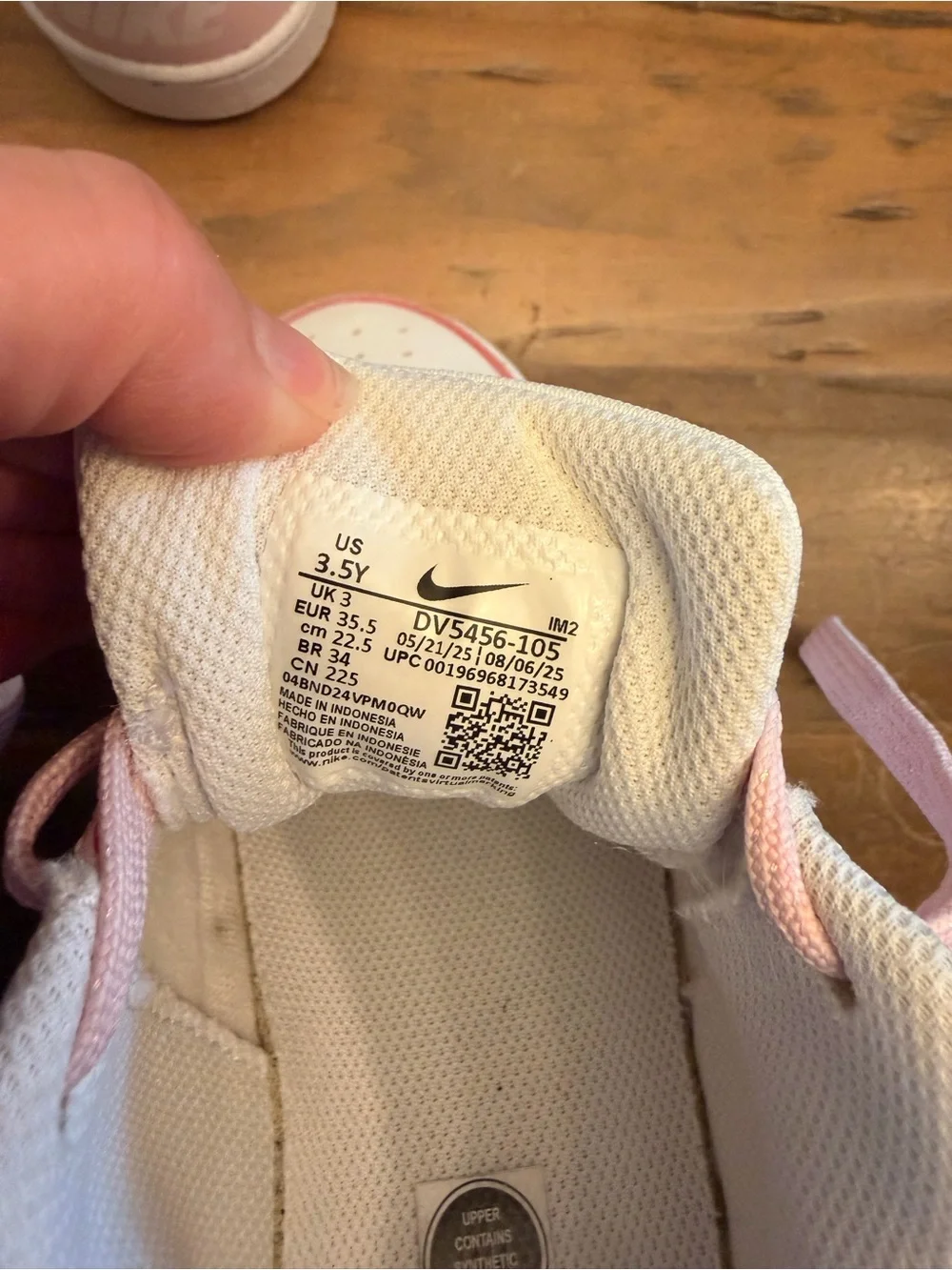 Nike - kids court borough low